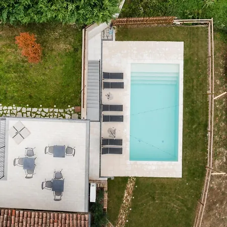 Stardé Bed & Breakfast 3*